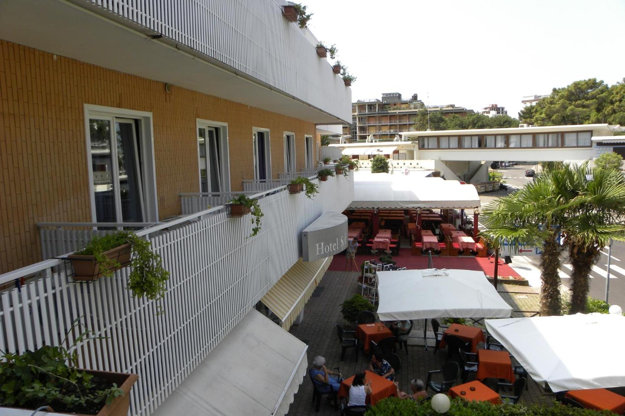 Hotel Santa Cruz Lignano Sabbiadoro Kültér fotó